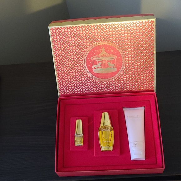 Ladies Estee Lauder gift set (nwot) - Picture 3 of 4